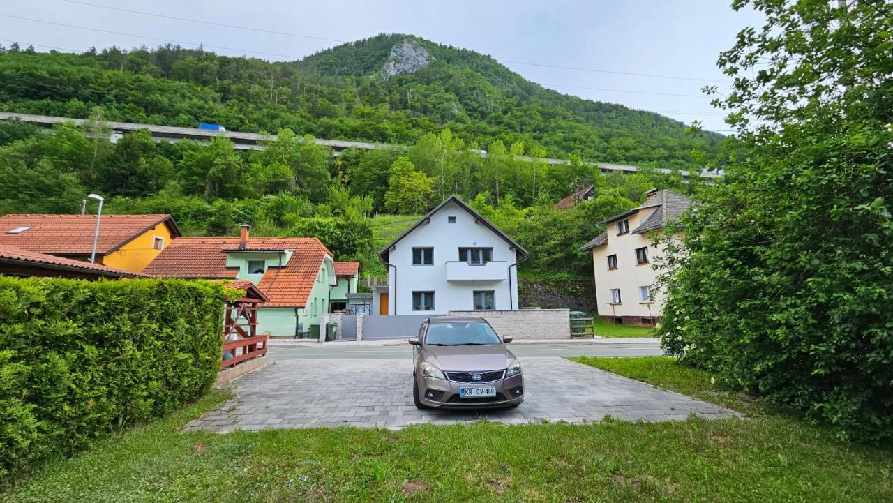 Apartma Sava-Stol Jesenice Eksteriør bilde