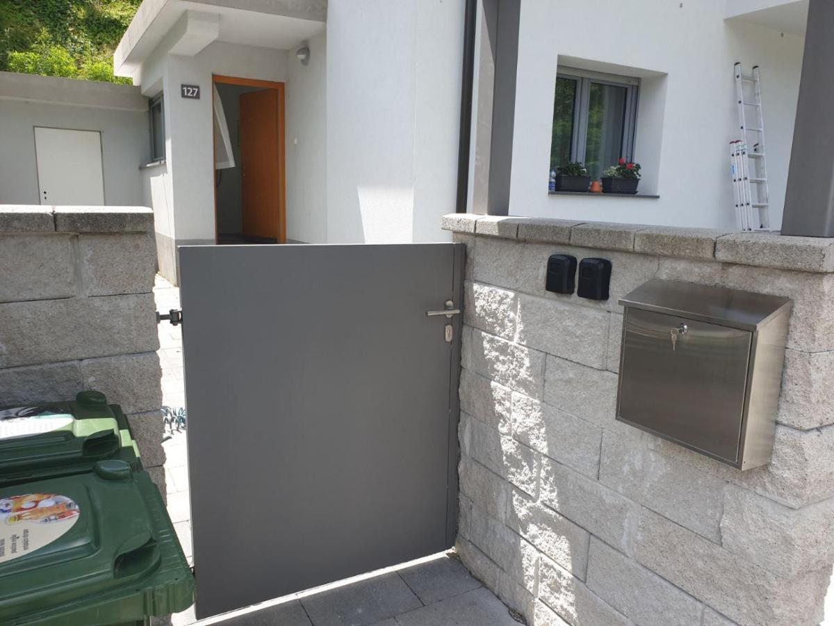Apartma Sava-Stol Jesenice Eksteriør bilde